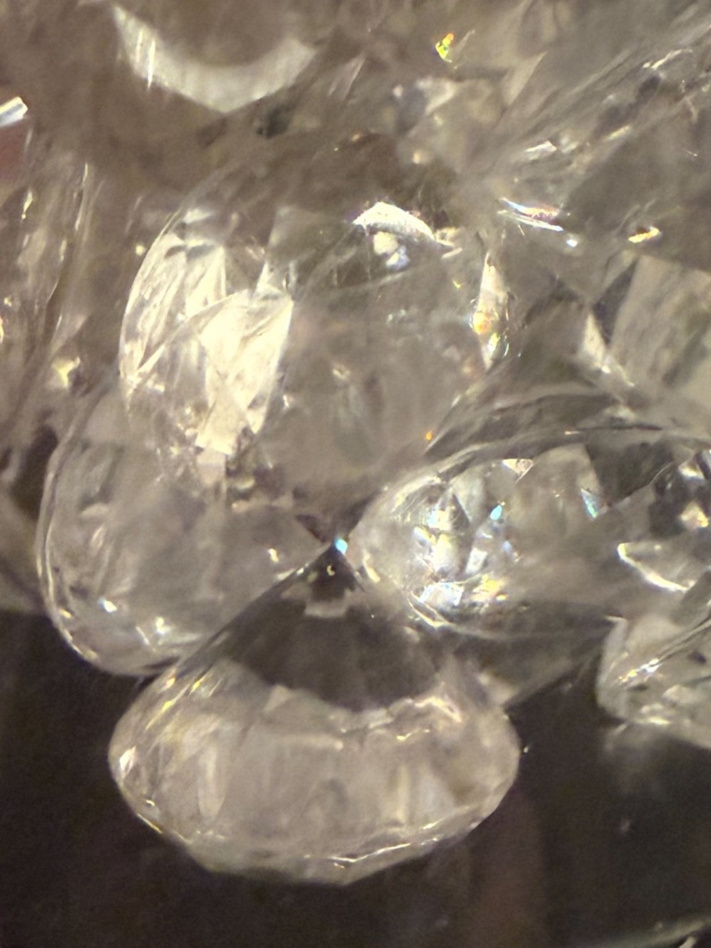 70 PCS Clear Acrylic Diamonds – Table Scatter & Vase Filler Decor - Picture 3 of 3